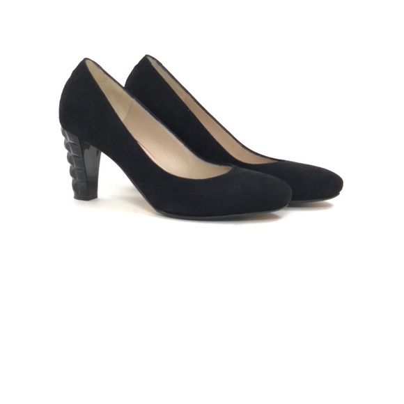 Clearance! Last Call! Made in Italy! "Taryn Rose" Black Suede Pumps Size 7 - Picture 4 of 7